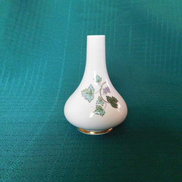 Spode 19 blue floral mini bud vase mint condition - Picture 3 of 6